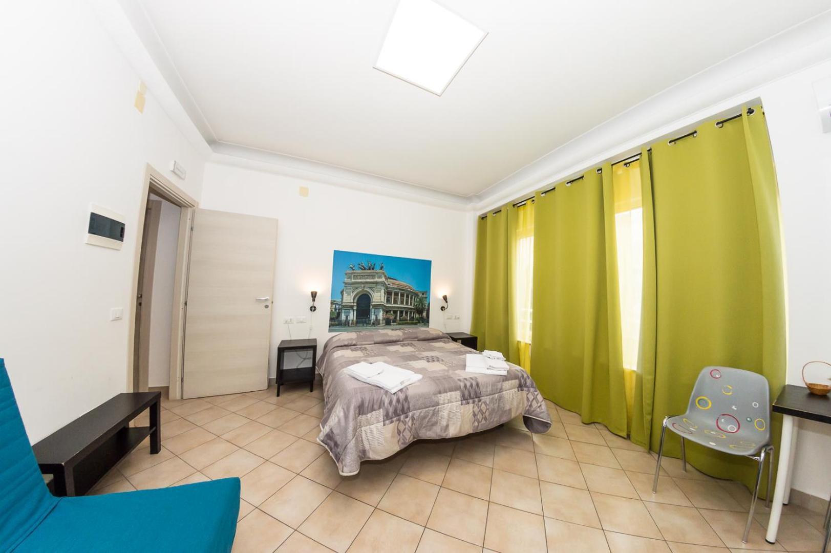 Into Vicino Al Teatro Massimo Bed & Breakfast