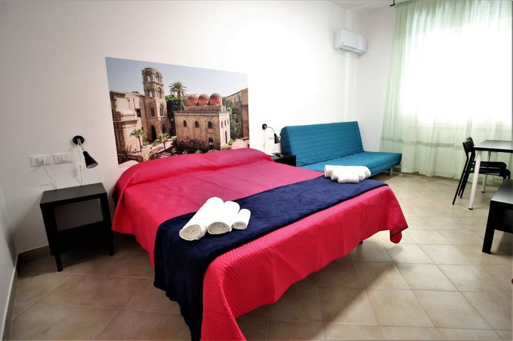 Couette-café Into Vicino Al Teatro Massimo 3*